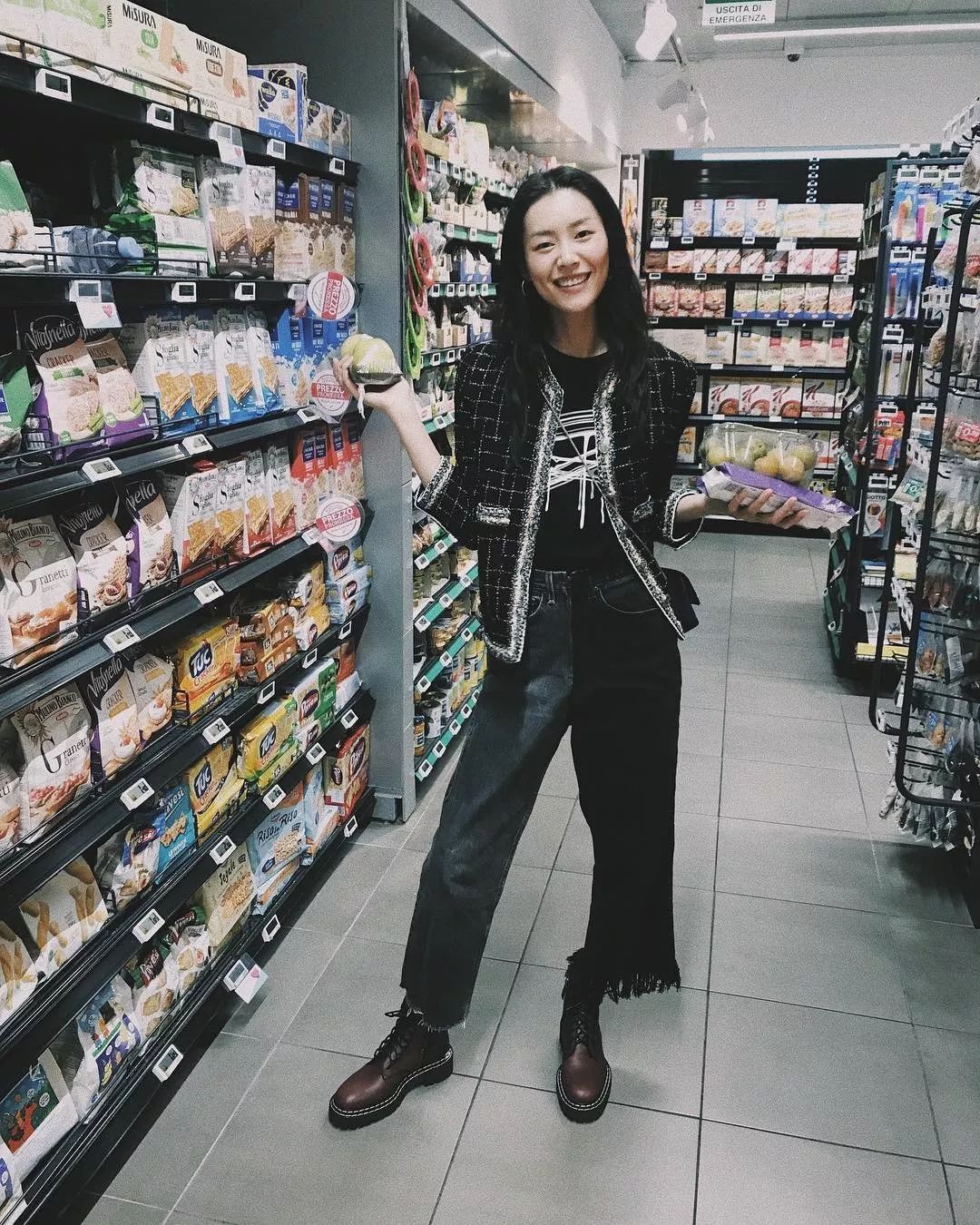背影图女唯美_背影性感图片唯美伤感_时尚性感动态女性背影图片
