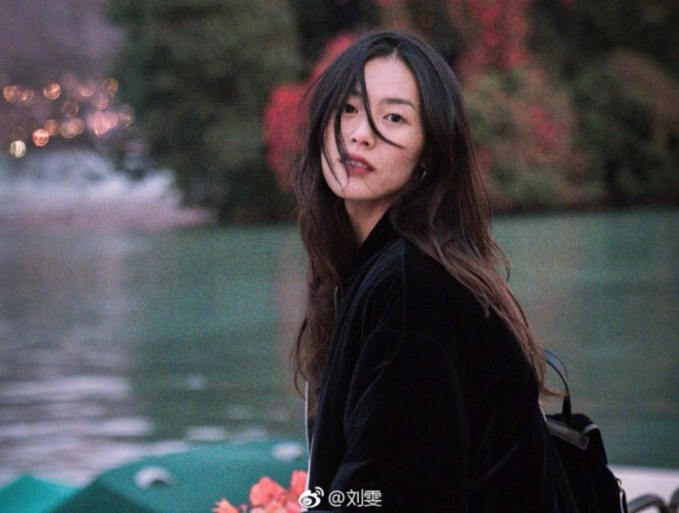 背影图女唯美_背影性感图片唯美伤感_时尚性感动态女性背影图片