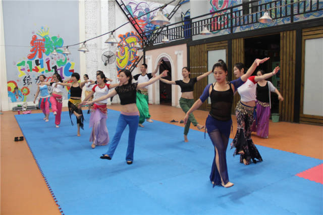 郑州时尚爵士舞-郑州爵士舞蹈(图39) 郑州爵士舞蹈_郑州时尚爵士舞_郑州jd爵士舞