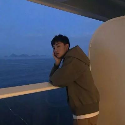 头像2021最新版潮流_头像潮流时尚男孩_时尚潮流头像男