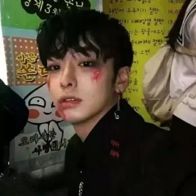 头像2021最新版潮流_时尚潮流头像男_头像潮流时尚男孩