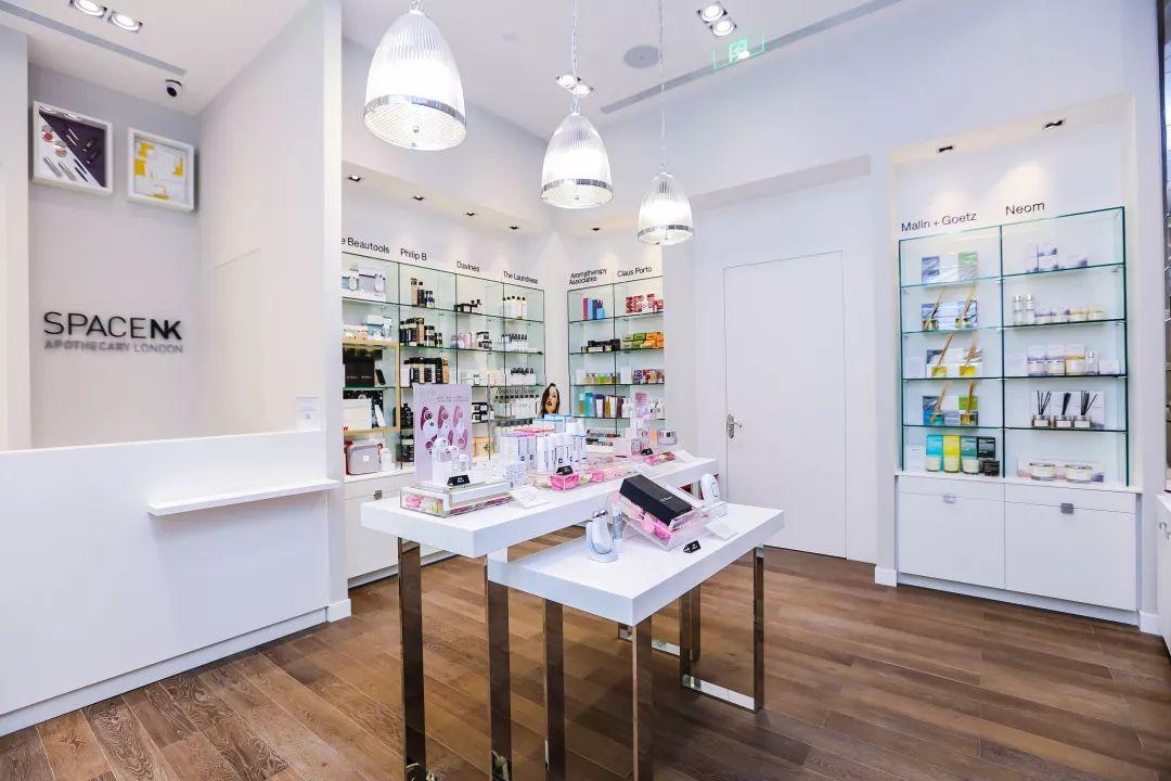 时尚彩妆护肤名品馆-护肤彩妆店名(图10) 时尚彩妆护肤名品馆_彩妆护肤店_护肤彩妆店名