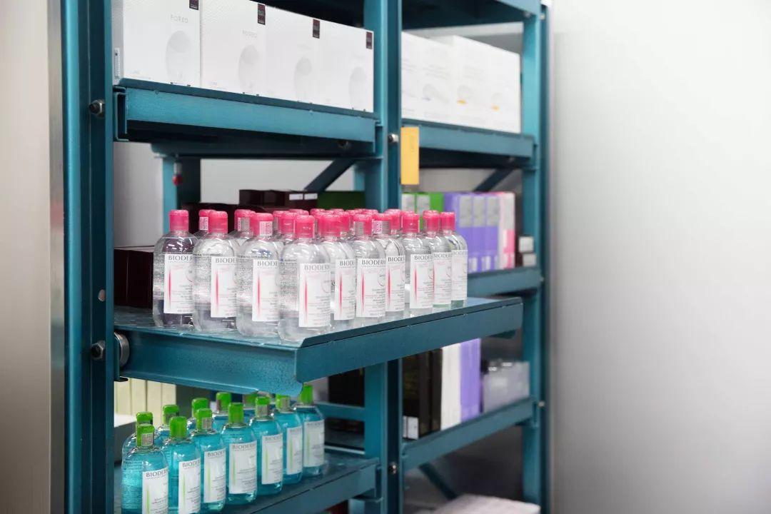 时尚彩妆护肤名品馆-护肤彩妆店名(图27) 时尚彩妆护肤名品馆_护肤彩妆店名_彩妆护肤店