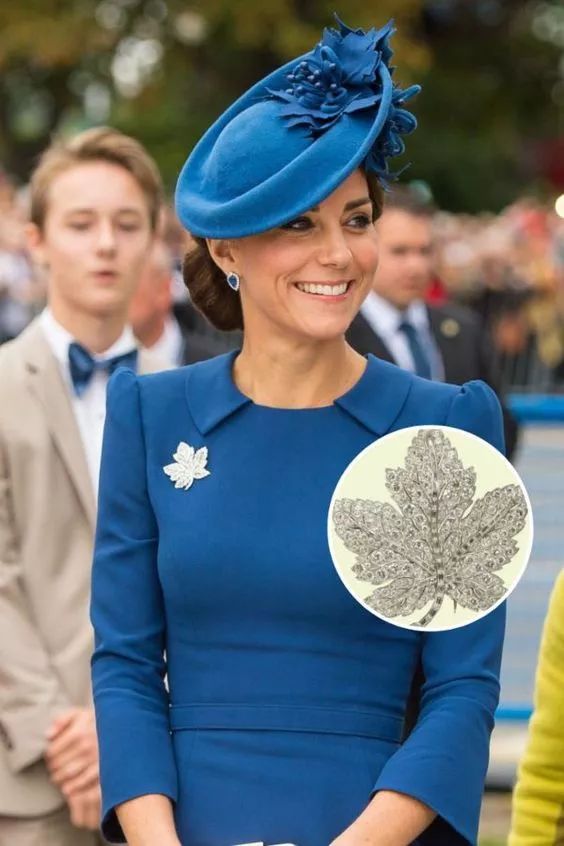 夸张耳环时尚的句子_夸张耳环适合什么场合_时尚夸张耳环