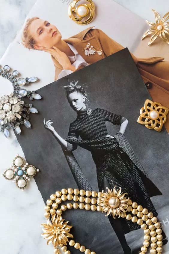 夸张耳环适合什么场合_时尚夸张耳环_夸张耳环时尚的句子