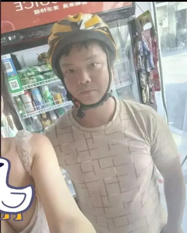 时尚女王服装店-女王服装店连锁店(图2) 女王新款服装实体店_时尚女王服装店_女王服装店连锁店