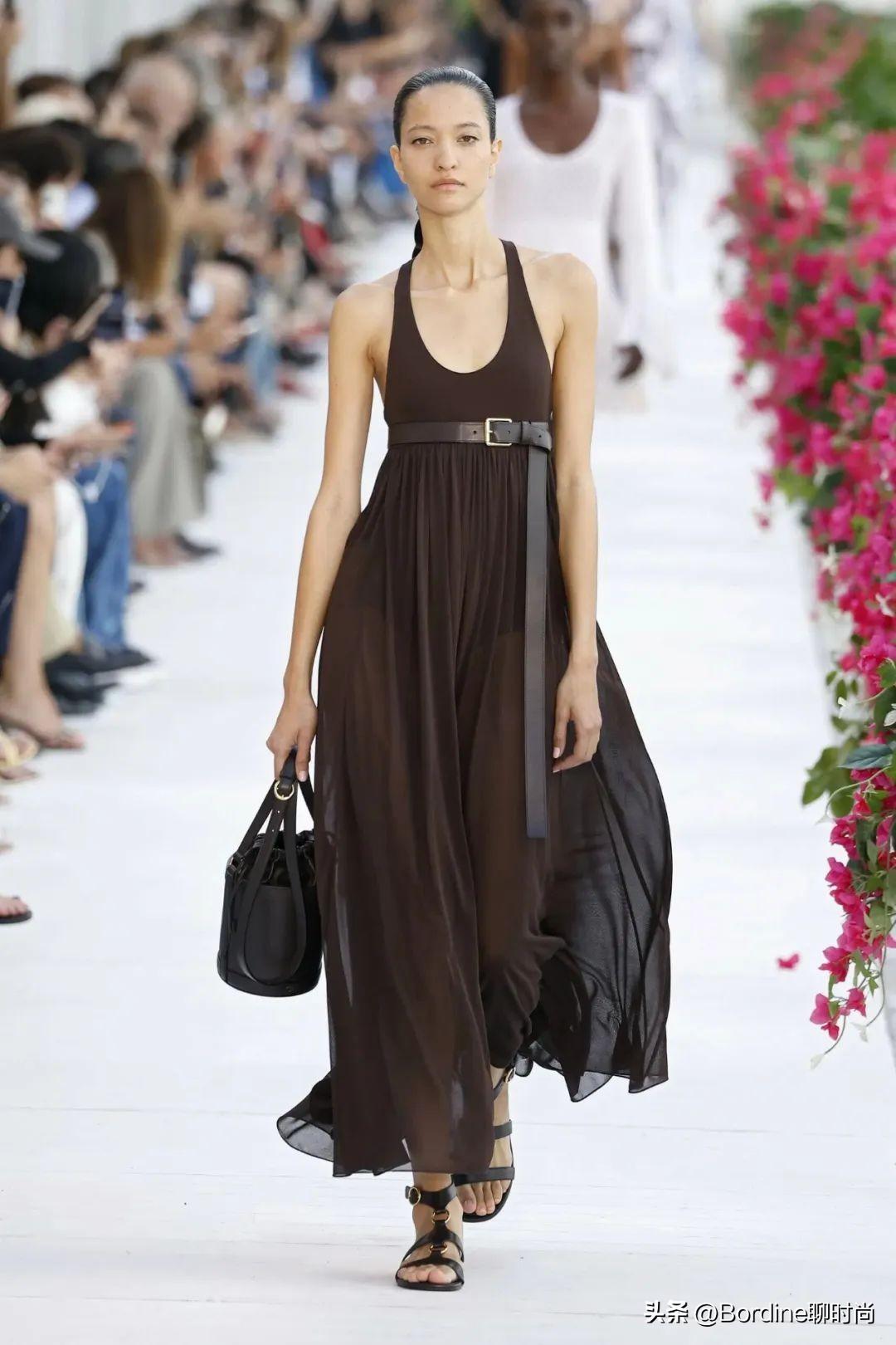 时尚蕾丝-蕾丝时尚高档连衣裙(图31) 蕾丝时尚高档连衣裙_蕾丝时尚剧场_时尚蕾丝