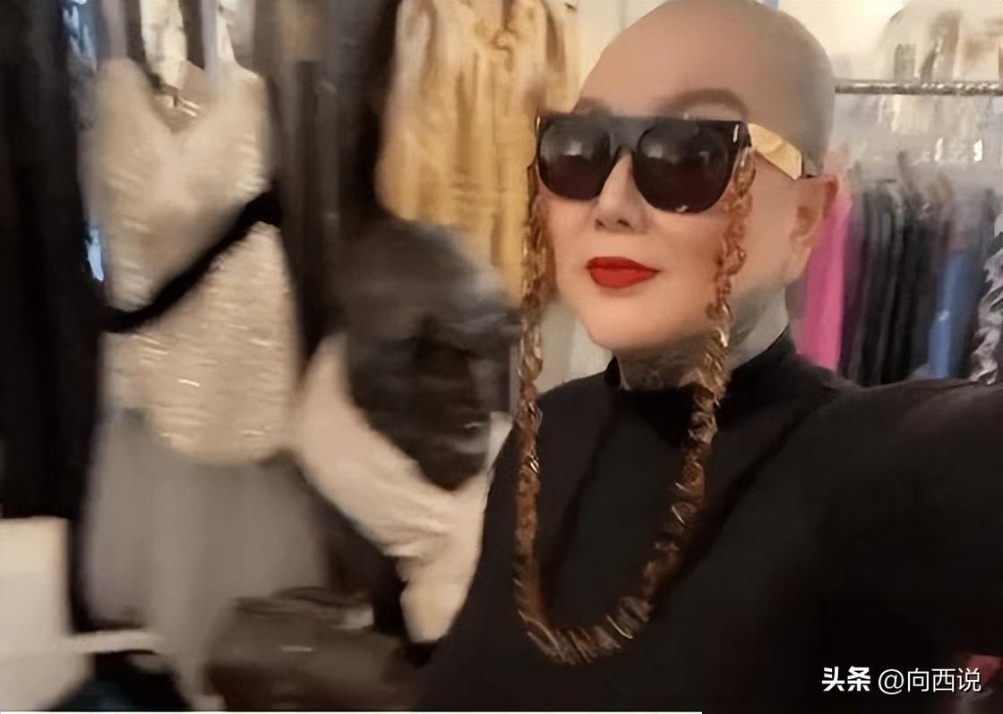 女王服装时尚店地址_时尚女王服装店_女王新款服装实体店