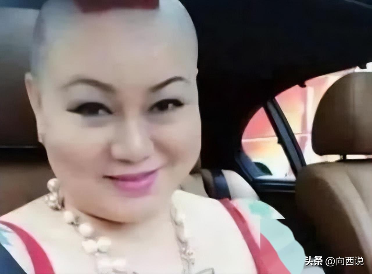 女王新款服装实体店_时尚女王服装店_女王服装时尚店地址