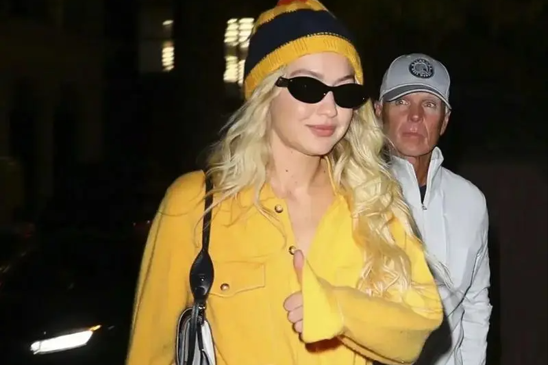 春夏街拍衣服搭配图片_2024春夏时尚街拍图片_春夏街拍时尚图片2024款