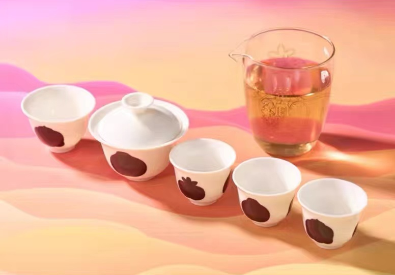 新年礼物送顾客_送礼品给顾客的话语_2024送顾客时尚礼物