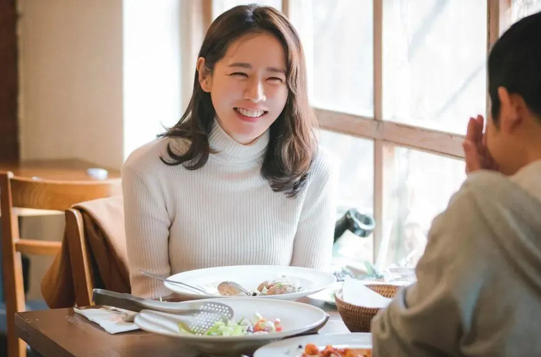 韩国明星时尚穿搭_明星时尚韩国女星是谁_韩国最时尚的女明星