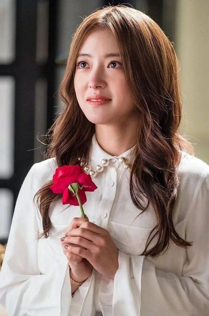 明星时尚韩国女星是谁_韩国最时尚的女明星_韩国明星时尚穿搭