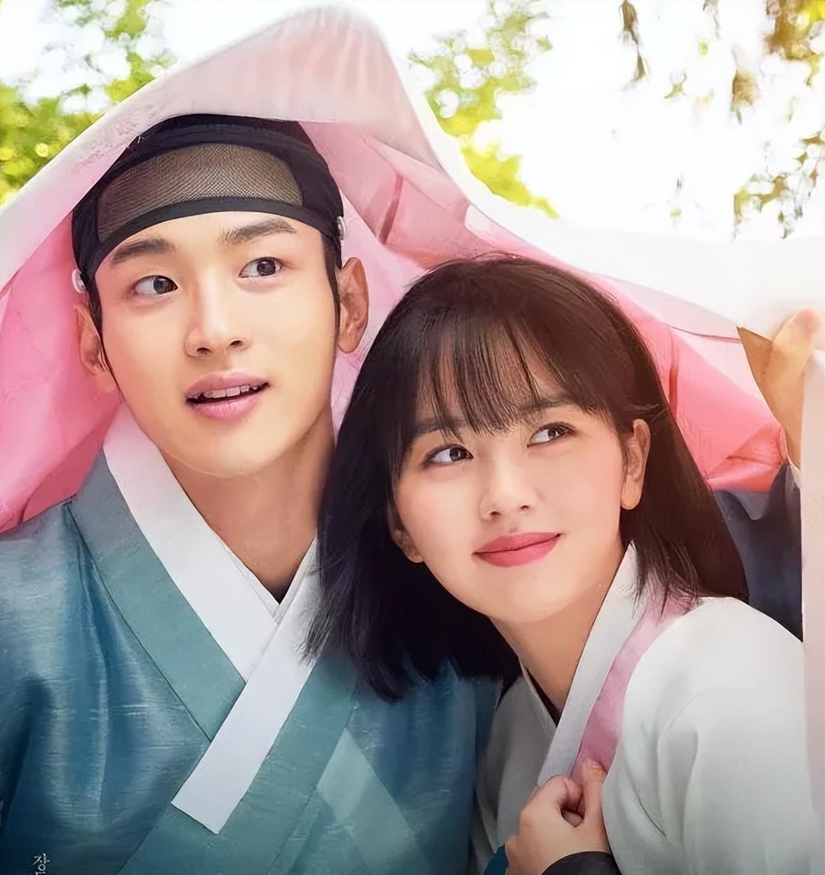 韩国明星时尚穿搭_韩国最时尚的女明星_明星时尚韩国女星是谁