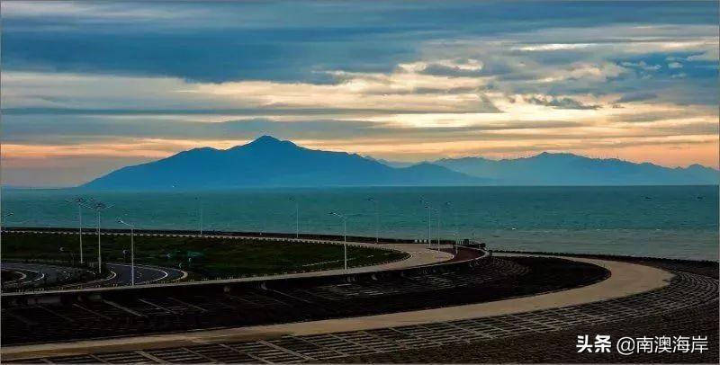 巴厘岛金银岛旅游攻略-巴厘岛度假胜地(图25) 巴厘岛度假胜地_巴厘岛金巴兰海滩图片_巴厘岛金银岛旅游攻略