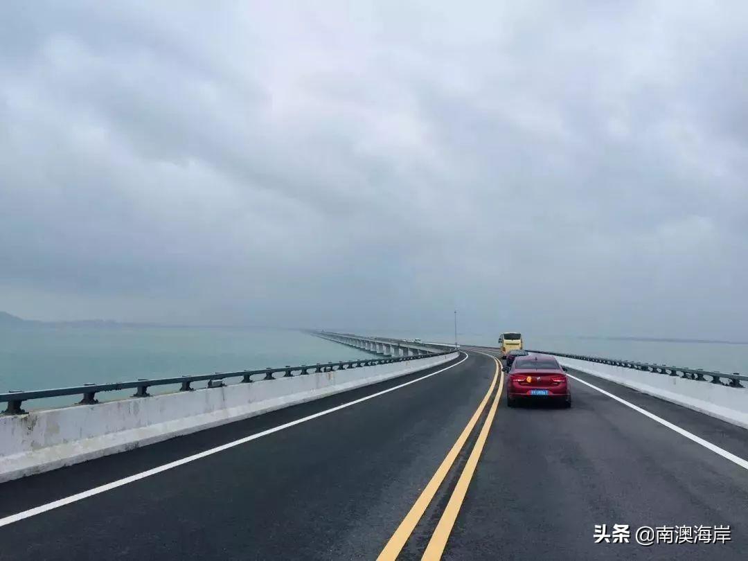 巴厘岛金银岛旅游攻略-巴厘岛度假胜地(图39) 巴厘岛金银岛旅游攻略_巴厘岛度假胜地_巴厘岛金巴兰海滩图片