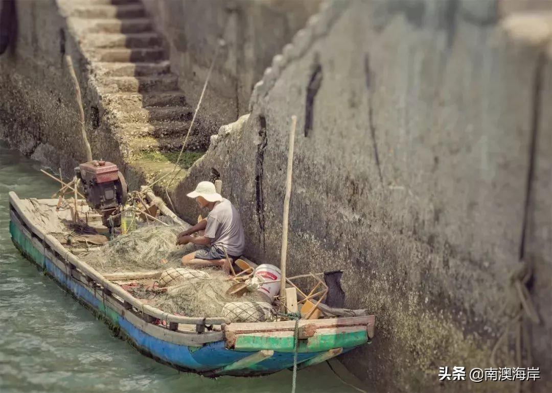 巴厘岛金银岛旅游攻略-巴厘岛度假胜地(图10) 巴厘岛金巴兰海滩图片_巴厘岛金银岛旅游攻略_巴厘岛度假胜地