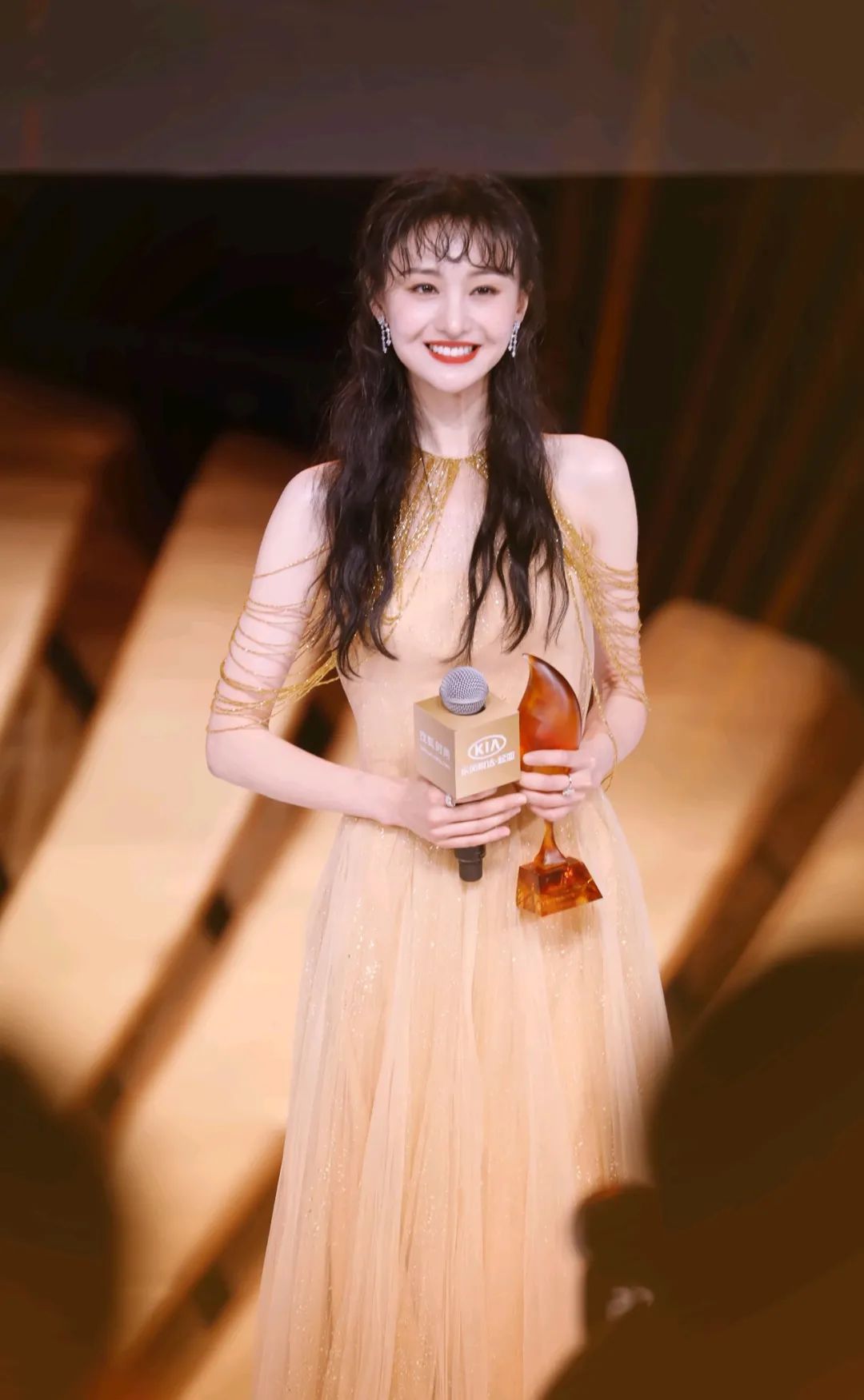 搜狐时尚2020_狐搜时尚图片怎么弄_搜狐图片 时尚