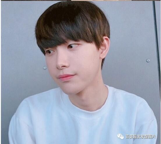 时尚个性短发图片男-2021时尚个性短发(图10) 时尚个性短发图片男_时尚的短发造型_2021时尚个性短发