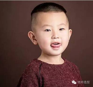 时尚个性短发图片男-短发时尚美女头像