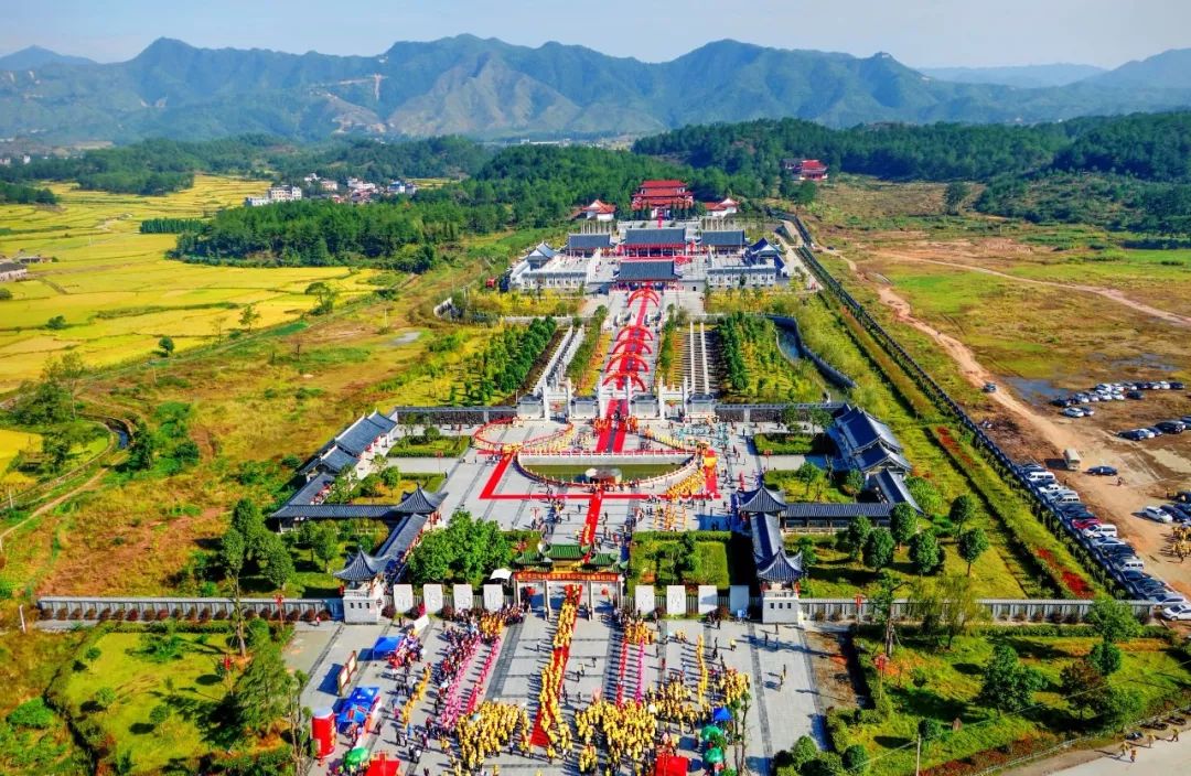 金铙山小木屋住宿攻略_金铙山海拔多少_金铙山旅游攻略