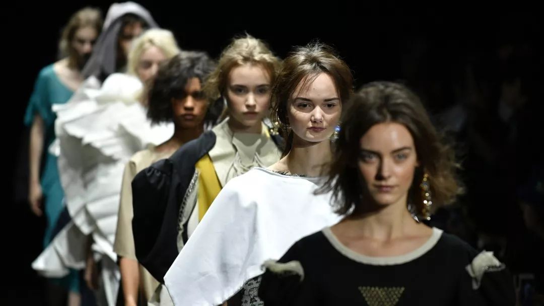 巴黎时装百科_巴黎时装风格_为什么巴黎是时尚之都