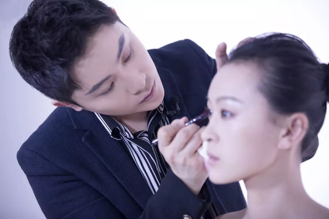 吴磊采访凤凰时尚-吴磊上的访谈节目(图11) 吴磊上的访谈节目_吴磊采访凤凰时尚_吴磊采访最新