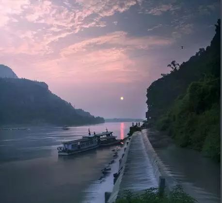 从夹江到峨眉山玩旅游攻略_峨眉山到夹江小车电话_峨眉山到夹江怎么坐车