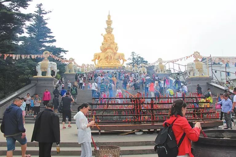 从夹江到峨眉山玩旅游攻略_峨眉山到夹江小车电话_峨眉山到夹江怎么坐车