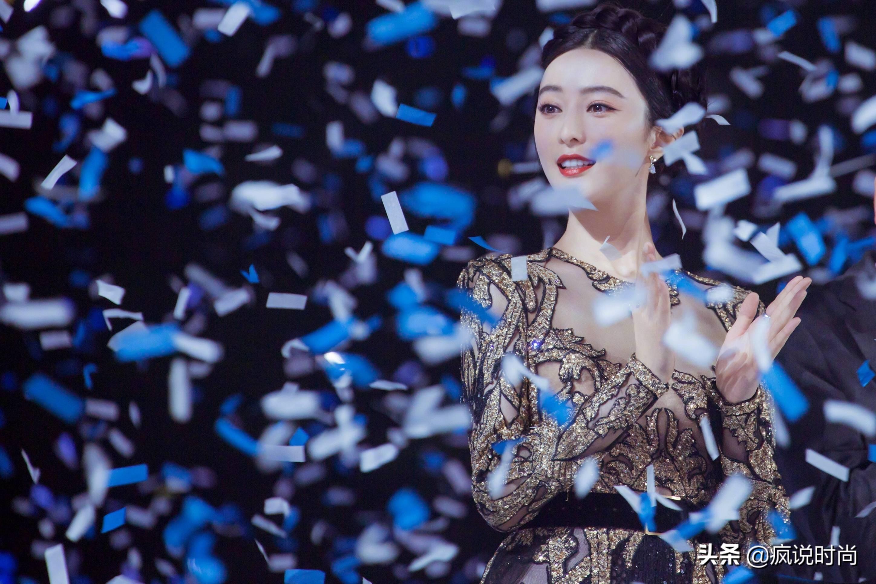 范冰冰时尚芭莎杂志封面_范冰冰 时尚_范冰冰时尚先生