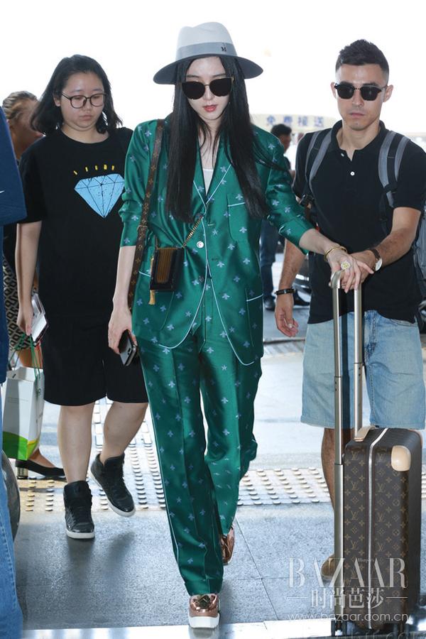 范冰冰时尚芭莎杂志封面_范冰冰 时尚_范冰冰时尚先生