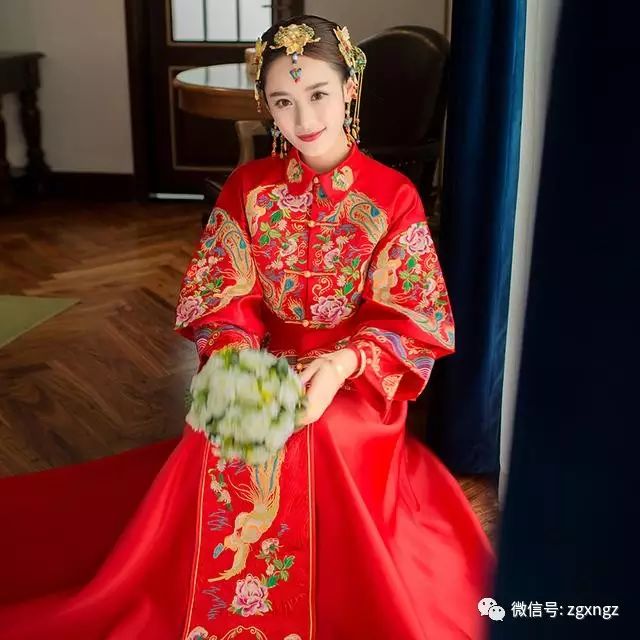 时尚新娘造型:婚纱礼服配饰化妆_婚纱化妆图片新娘_新娘婚纱妆容