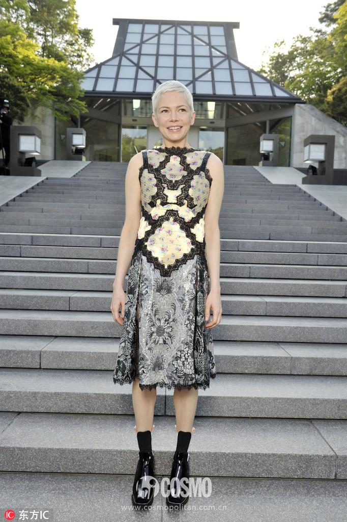 范冰冰时尚先生封面_范冰冰时尚芭莎杂志封面_范冰冰 时尚