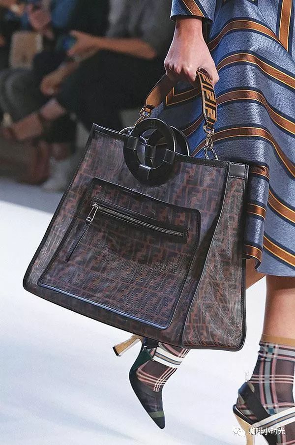 什么是时尚买手-时尚买手是做什么的