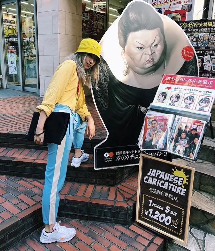 时尚模特儿-模特儿服装(图4) 模特儿服装_最时尚的模特儿_时尚模特儿