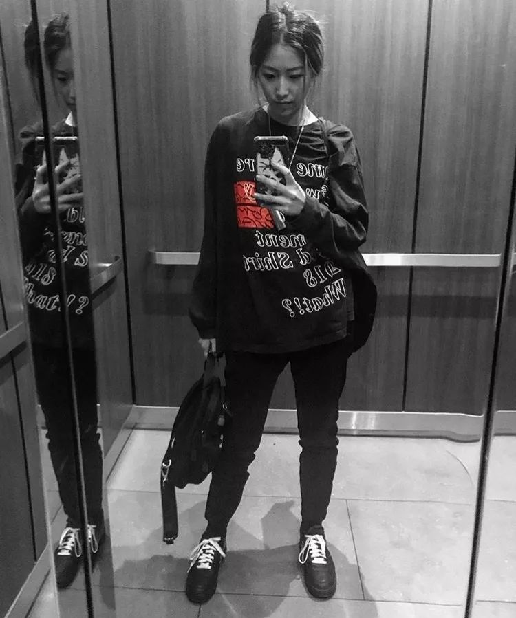 时尚模特儿-模特儿服装(图8) 模特儿服装_最时尚的模特儿_时尚模特儿