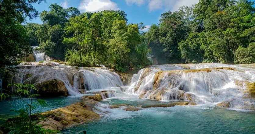春节元阳旅游攻略_元阳景点游的顺序如何安排_元阳游玩攻略