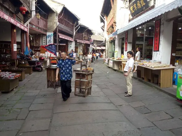 杭州九华山是干嘛的_攻略杭州旅游九华山路线_杭州至九华山旅游攻略
