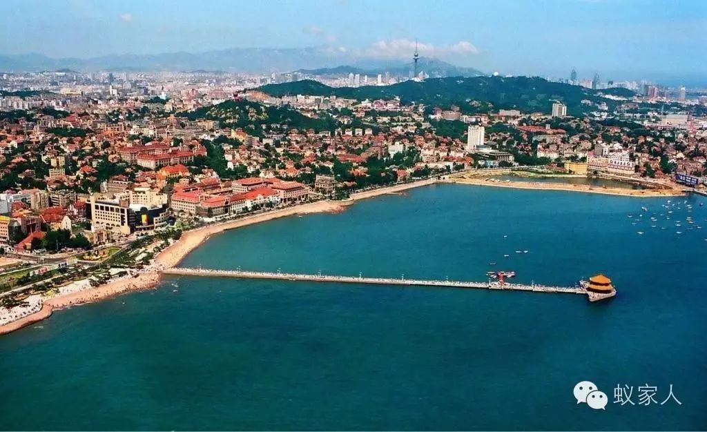 青岛栈桥旅游攻略_青岛旅游攻略必去景点栈桥_青岛攻略旅游栈桥图片