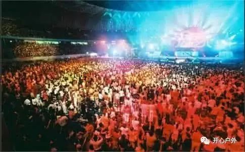 青岛栈桥旅游攻略-青岛旅游攻略必去景点栈桥(图27) 青岛栈桥旅游攻略_青岛旅游攻略必去景点栈桥_青岛攻略旅游栈桥图片