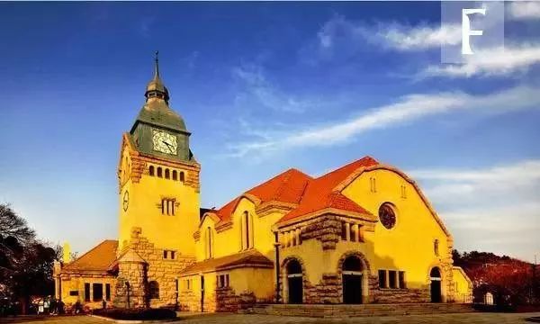 青岛栈桥旅游攻略_青岛攻略旅游栈桥路线_青岛旅游攻略必去景点栈桥