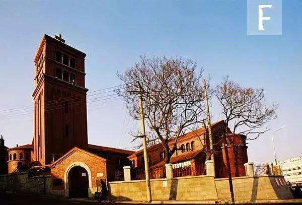 青岛栈桥旅游攻略_青岛旅游攻略必去景点栈桥_青岛攻略旅游栈桥路线