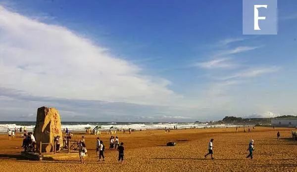 青岛栈桥旅游攻略_青岛旅游攻略必去景点栈桥_青岛攻略旅游栈桥路线