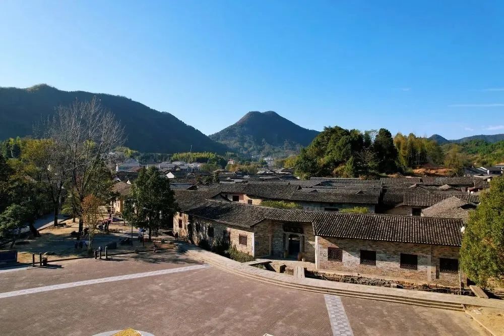 湖南岳阳旅游攻略_岳阳旅游路线_岳阳旅游攻略