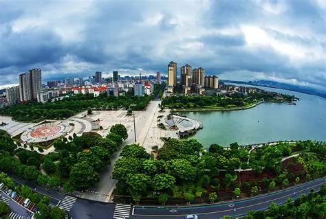 湖南岳阳旅游攻略_岳阳旅游路线_岳阳旅游攻略