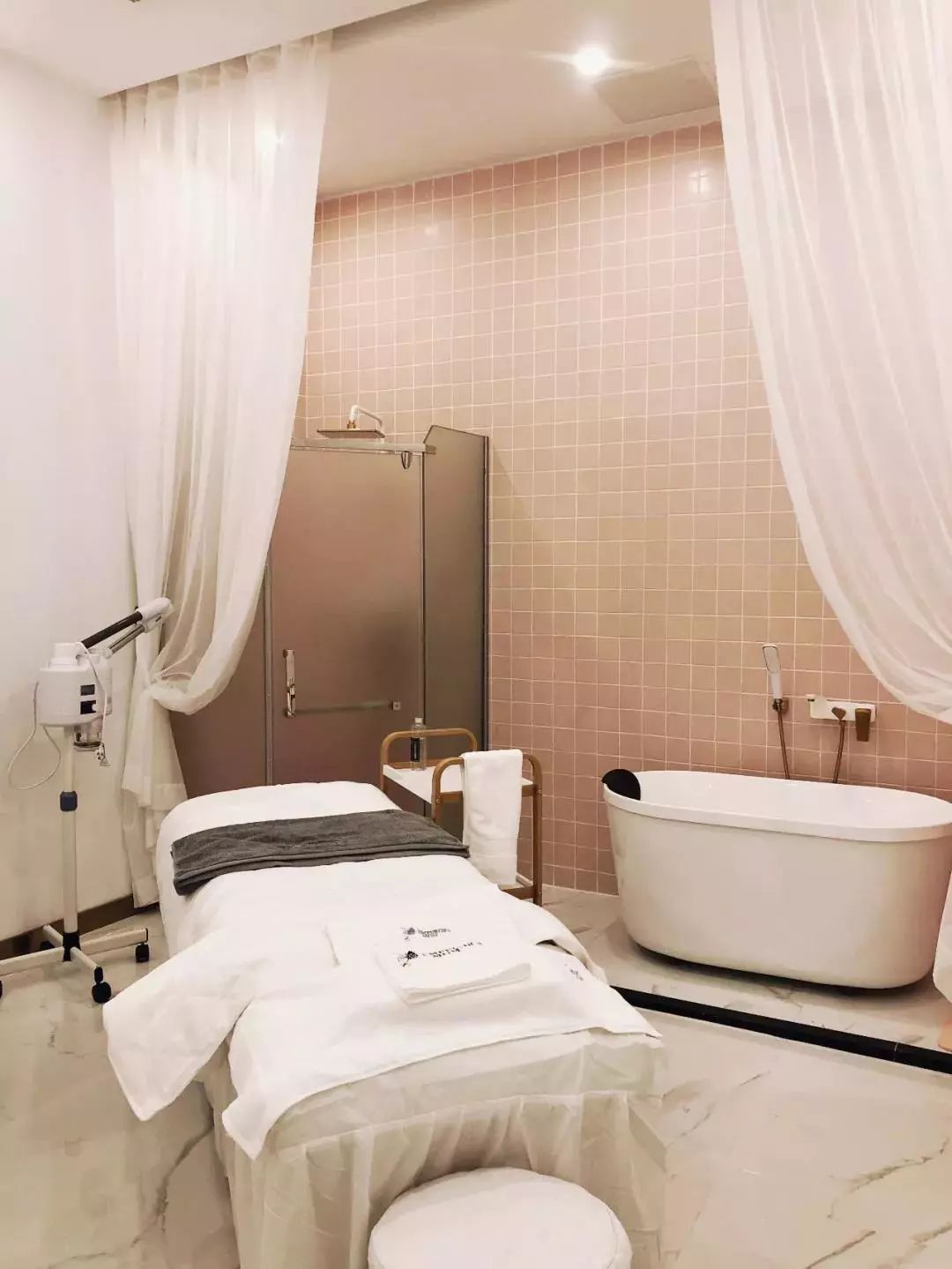 时尚化妆间_化妆室照片_时尚化妆室