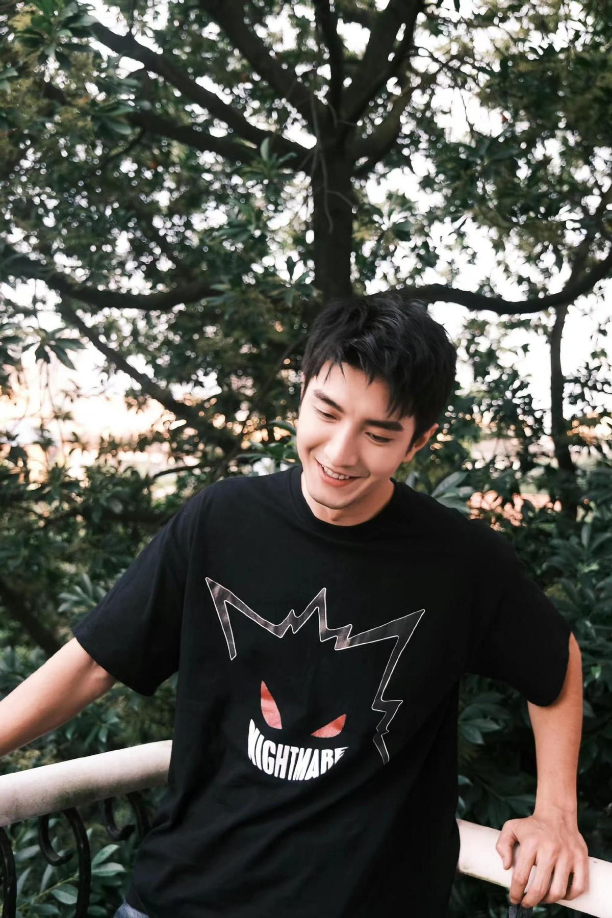 时尚定制t恤_时尚男士t恤_男士时尚t恤