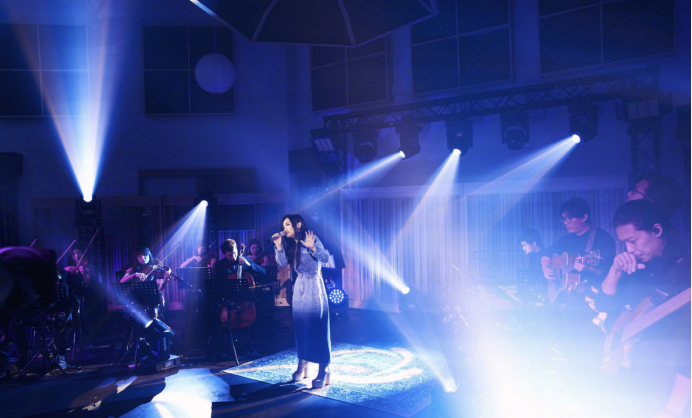 徐佳莹穿搭_徐佳莹时尚照片_时尚照片徐佳莹视频