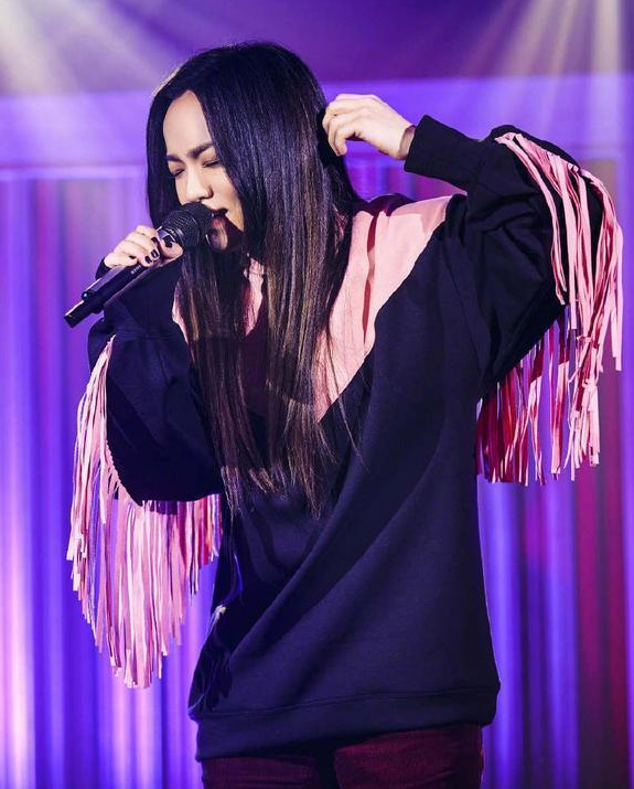 徐佳莹穿搭_徐佳莹时尚照片_徐佳莹照片高清