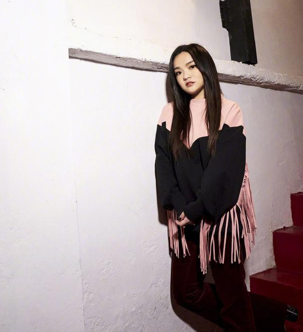 徐佳莹照片高清_徐佳莹穿搭_徐佳莹时尚照片